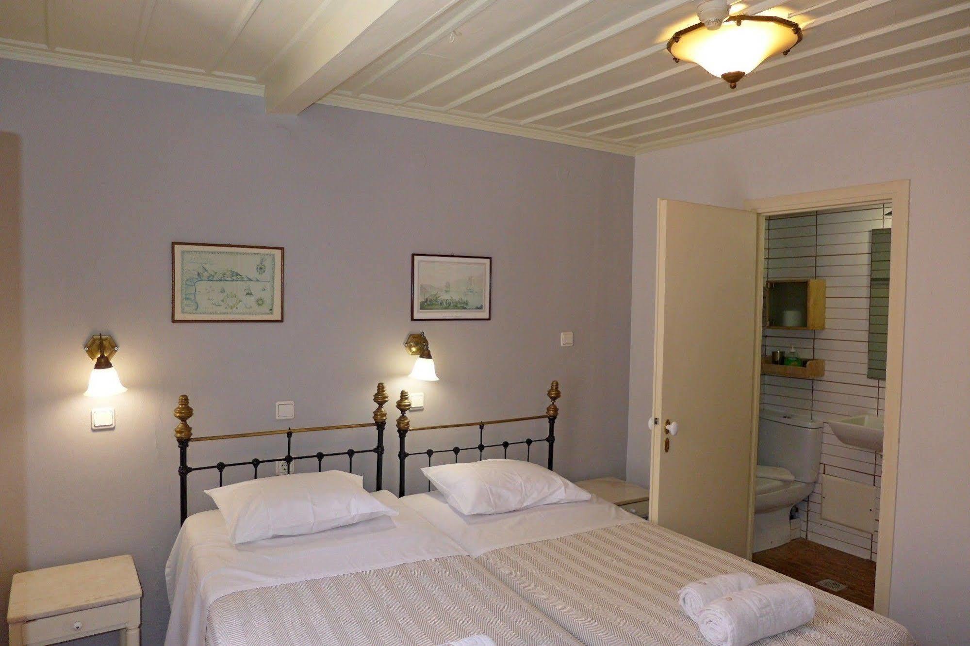 Pension Eva Chrissi Akti Chania Exterior foto