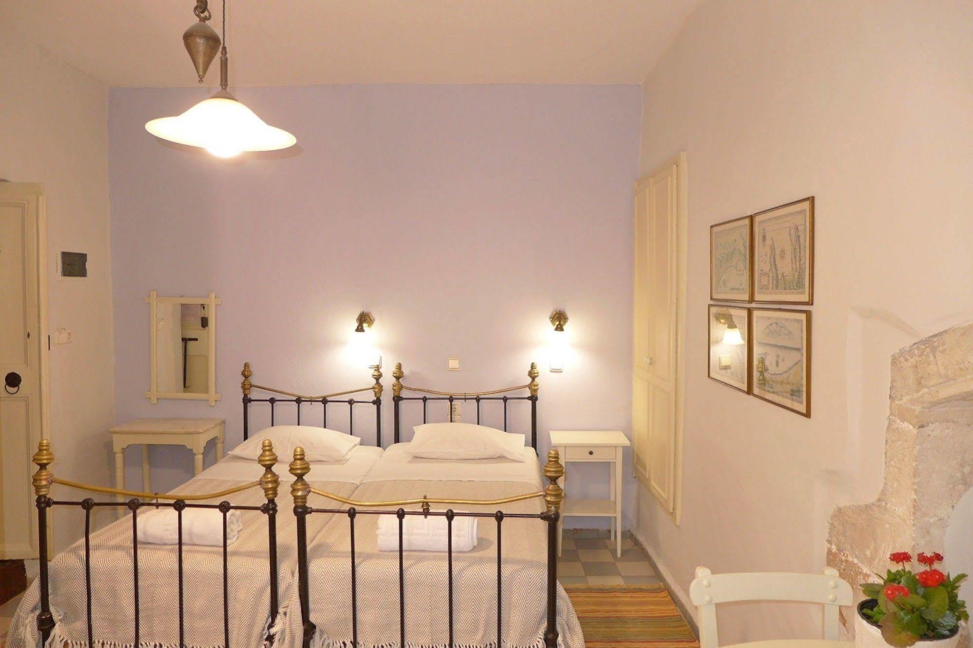 Pension Eva Chrissi Akti Chania Exterior foto
